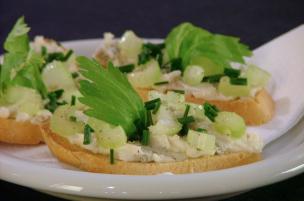 Crostini sedano e gorgonzola