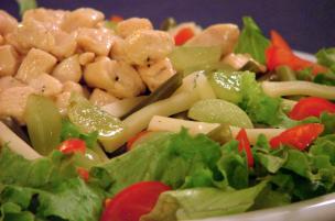 Insalata di pollo e uva