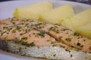 Salmone al vino