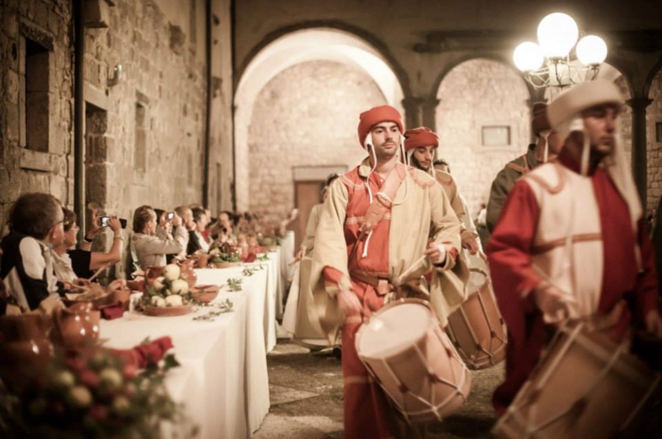 Dal 7 al 9 luglio Abbadia San Salvatore celebra l'antica "Offerta dei censi" 