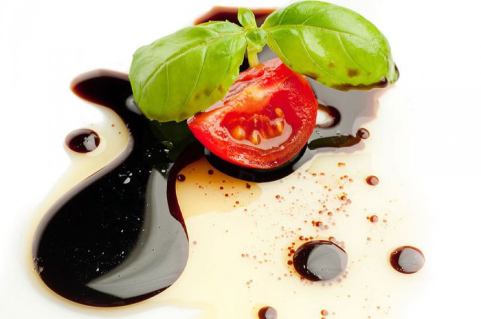 Aceto balsamico: la storia dell'oro nero inizia all'epoca dei Romani Aceto balsamico: la storia dell'oro nero inizia all'epoca dei Romani