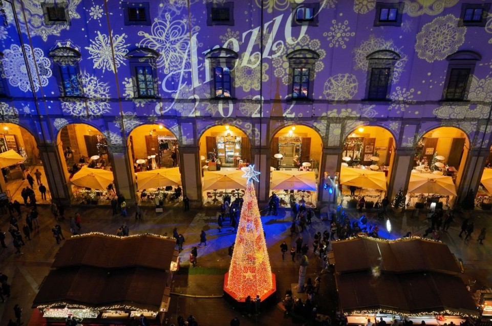 Dal 15 novembre al 6 gennaio appuntamento con Arezzo Città del Natale Dal 15 novembre al 6 gennaio appuntamento con Arezzo Città del Natale