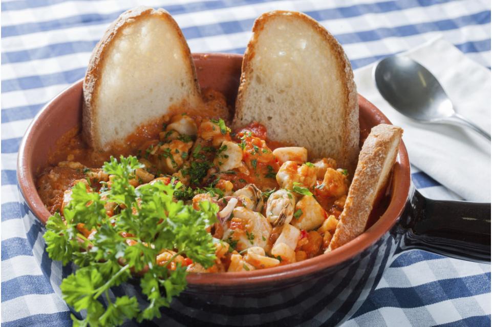 Caciucco: la zuppa di pesce simbolo della Toscana 