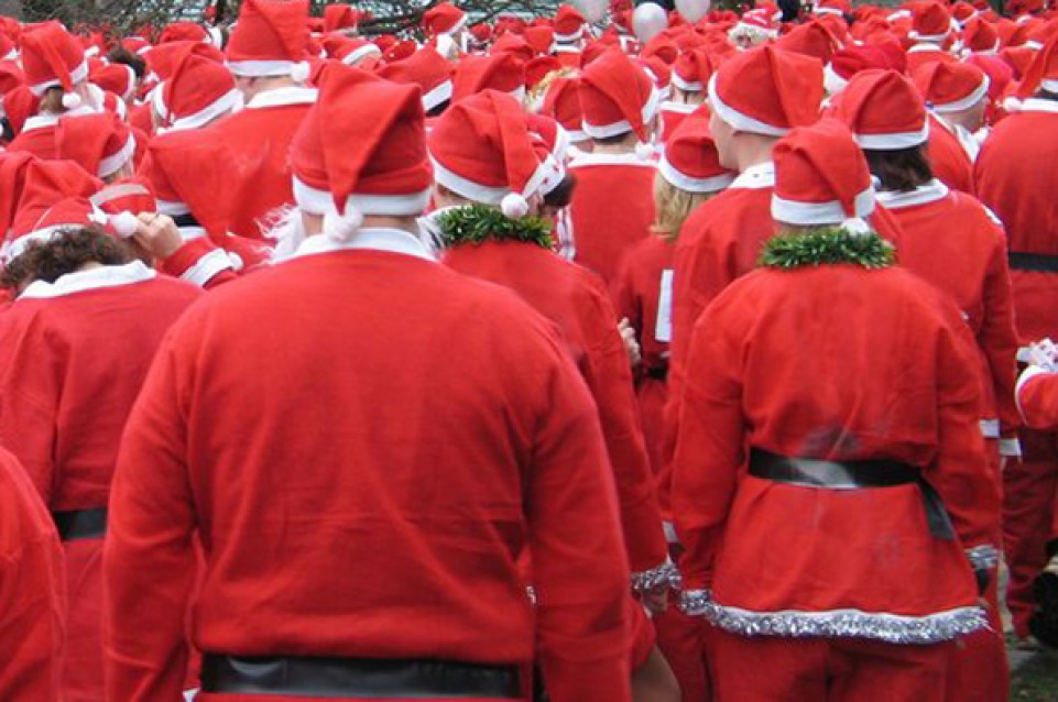 Camminata dei Babbi Natale: il 18 dicembre a Grazzano Visconti  