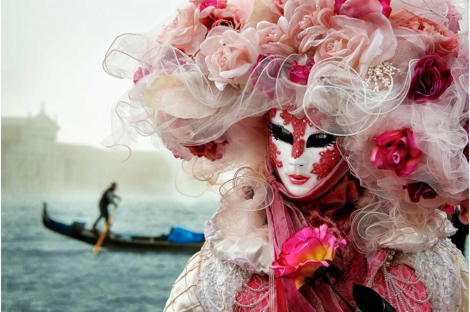 Carnevale 2022: ecco le località dove festeggiarlo in giro per l'Italia 