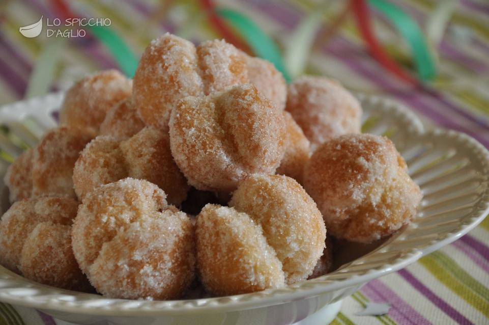 Castagnole: vi presentiamo il dolce per eccellenza del Carnevale