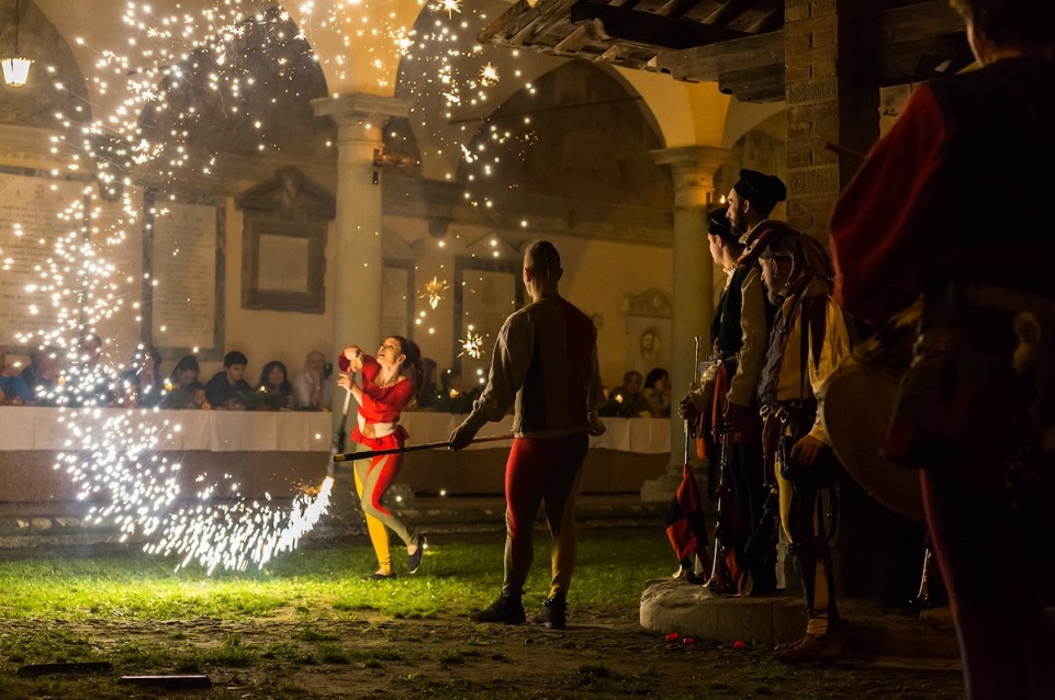 A Castiglion Fiorentino il 21 maggio vi aspetta il suggestivo "Banchetto Medievale"