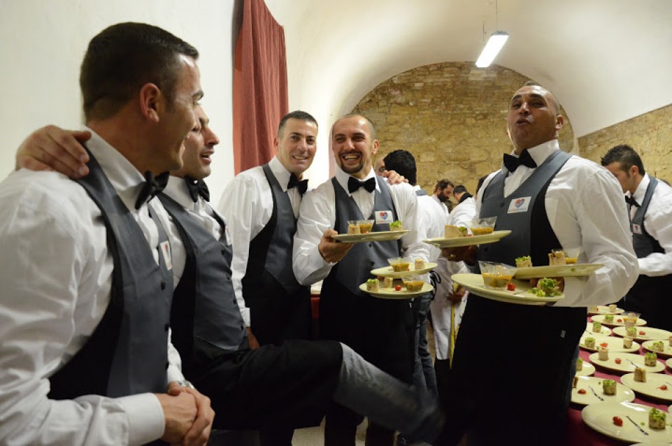 Cene Galeotte a Volterra: ultimo appuntamento il 12 agosto con lo chef Hiron Peris