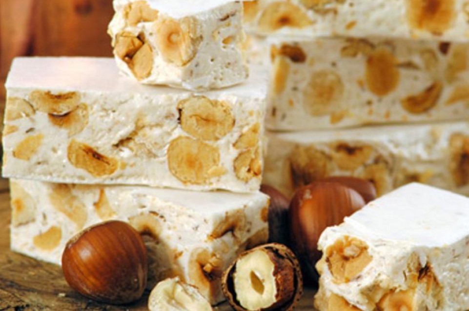 A Faenza l'8 dicembre si fa dolce con la "Sagra del Torrone" A Faenza l'8 dicembre si fa dolce con la "Sagra del Torrone"