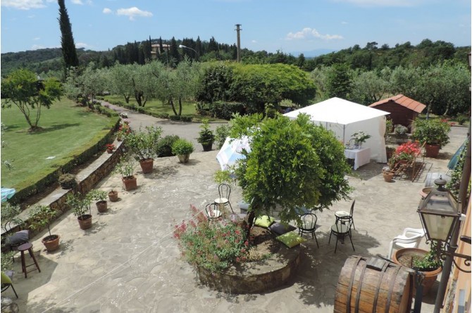 Alla Fattoria di Roncigliano domenica 21 vi aspetta la schiacciata con l'uva