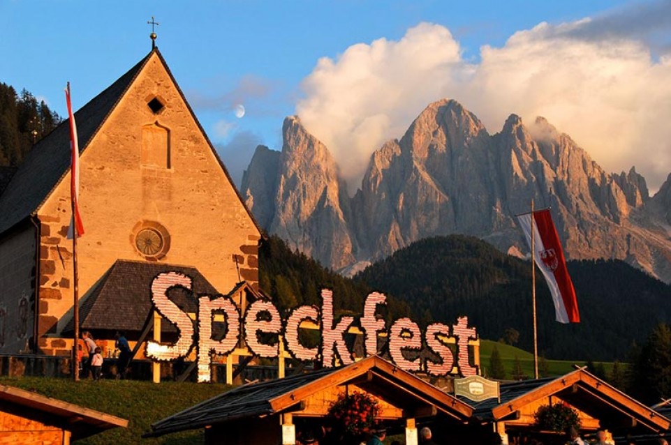 Festa dello Speck Alto Adige in Val di Funes: il 6 e 7 ottobre a Santa Maddalena 