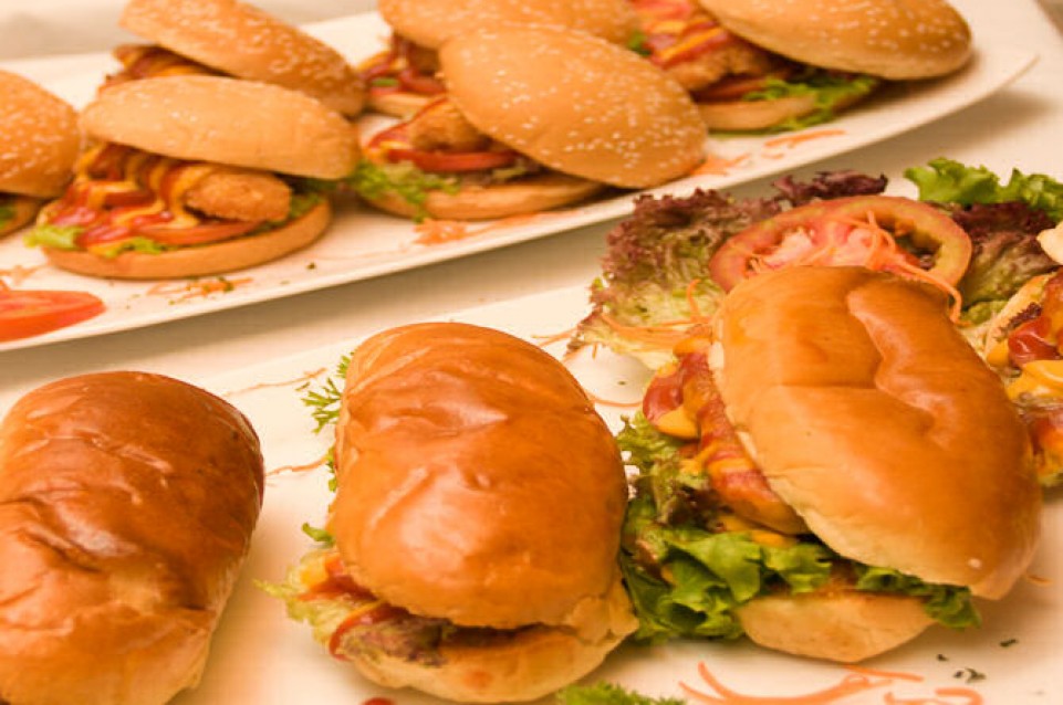 Il panino, lo spuntino più vecchio del mondo! Il panino, lo spuntino più vecchio del mondo!