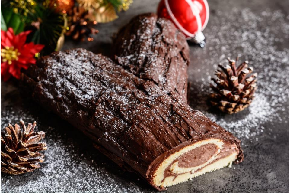 Tronchetto Di Natale Light.Il Tronchetto Di Natale Ecco La Storia Del Goloso Dolce Natalizio Francese Le News Dello Spicchio D Aglio