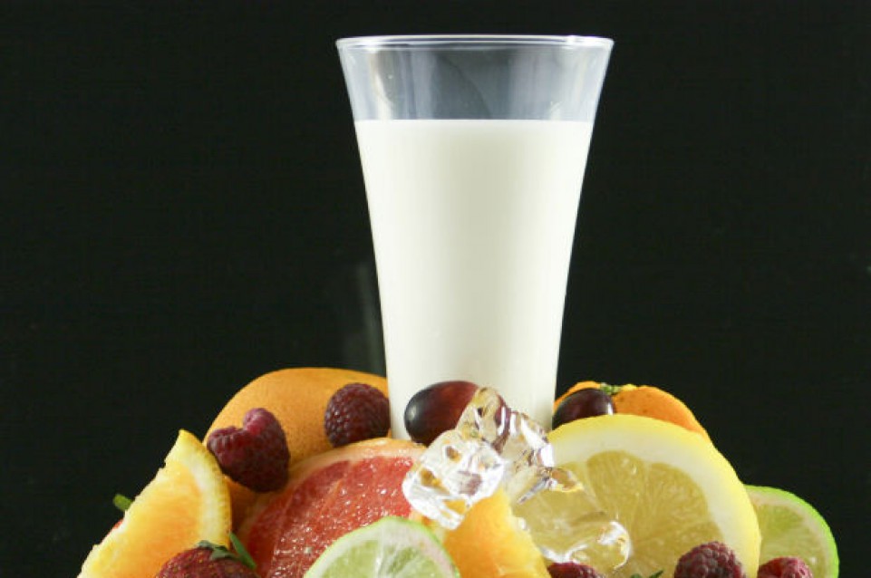 Insonnia da caldo africano? Latte, verdure e frutta di stagione aiutano a dormire! Insonnia da caldo africano? Latte, verdure e frutta di stagione aiutano a dormire!