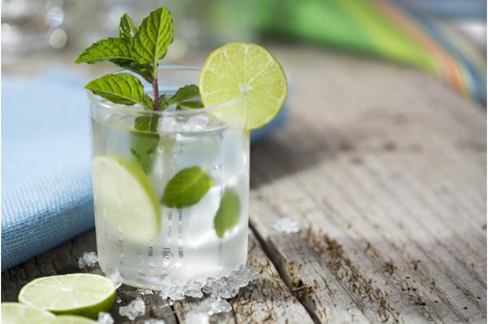 Mojito: storia e leggende del cocktail cubano