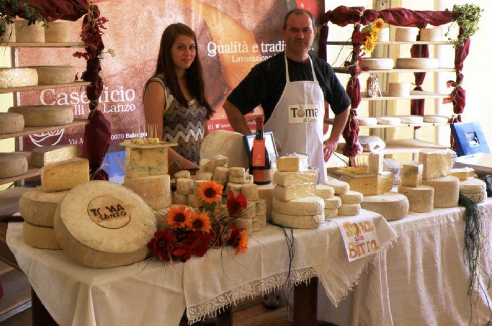 XIX edizione della Mostra Regionale della Toma di Lanzo e dei Formaggi d'Alpeggio: dal 10 luglio a Usseglio XIX edizione della Mostra Regionale della Toma di Lanzo e dei Formaggi d'Alpeggio: dal 10 luglio a Usseglio