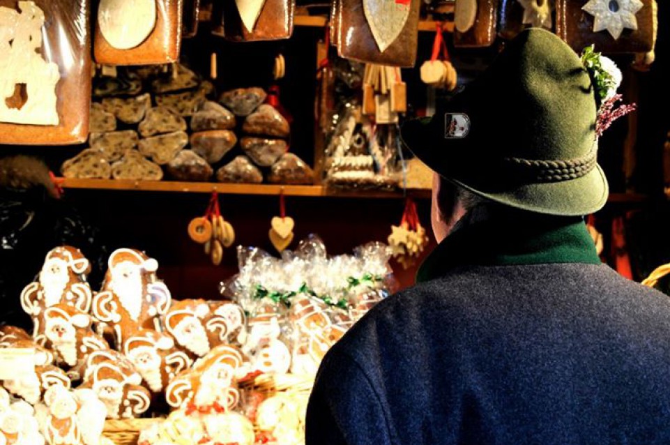 Natale 2015: in giro per mercatini fra luci, addobbi e dolcezza Natale 2015: in giro per mercatini fra luci, addobbi e dolcezza