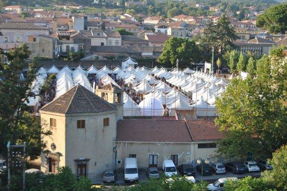 Il 9 agosto a Pedara torna la tradizione siciliana con il "Fiera d'Estate Village" 