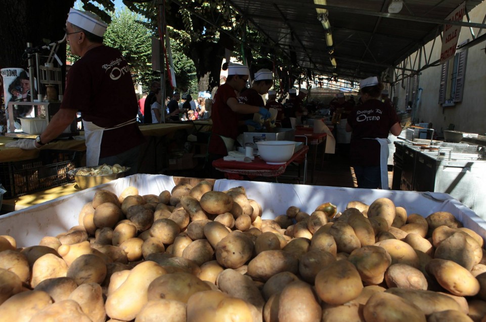 Sagra della Patata: ad Oreno dall'8 al 17 settembre si celebra la "biancona"