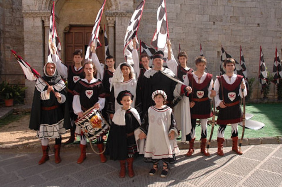 Dal 17 al 21 giugno a San Quirico d'Orcia vi aspetta la "Festa del Barbarossa" 