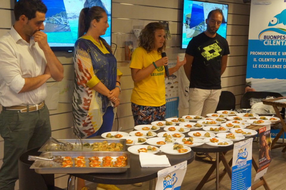 A Sarpi il 31 agosto e l'1 settembre arriva il "BuonPescato Cilentano" A Sarpi il 31 agosto e l'1 settembre arriva il "BuonPescato Cilentano"