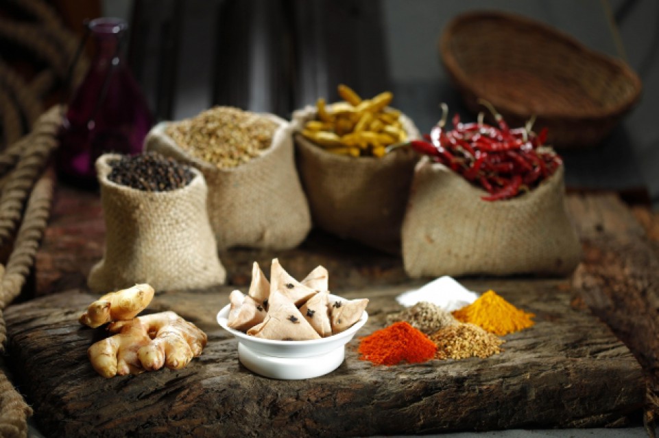 Spezie: aromatiche, profumate e saporite, nell'antichità erano considerate rare e preziose Spezie: aromatiche, profumate e saporite, nell'antichità erano considerate rare e preziose