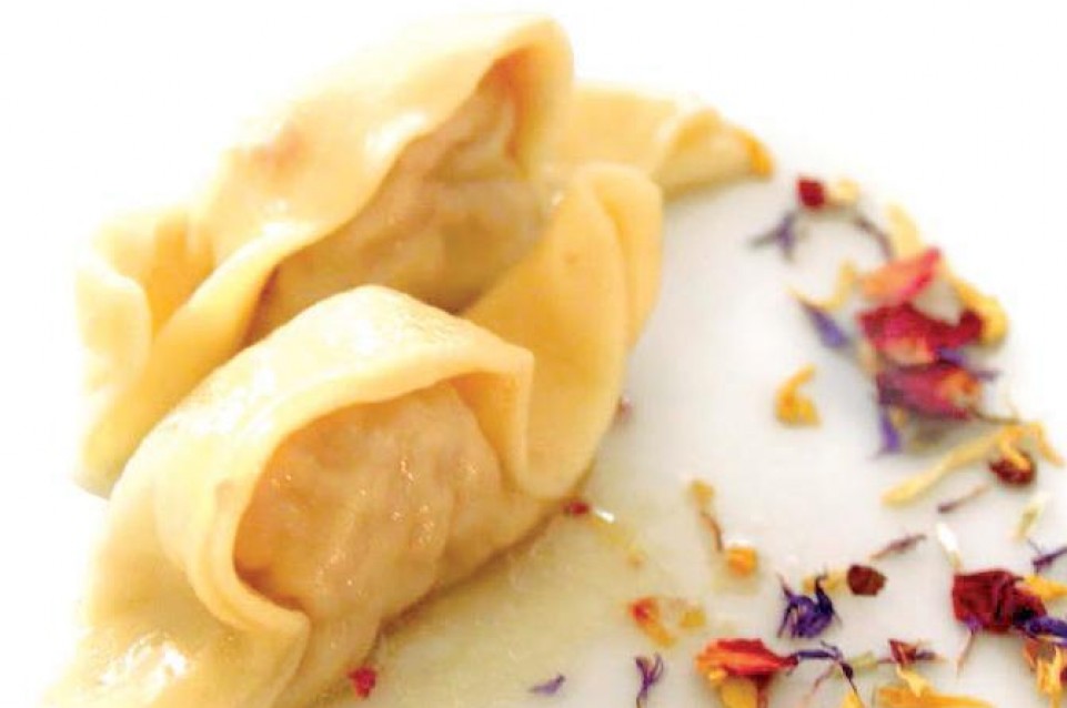 Il 7 giugno a Sutrio si festeggia la tradizione culinaria con i "Cjarsons" Il 7 giugno a Sutrio si festeggia la tradizione culinaria con i "Cjarsons"