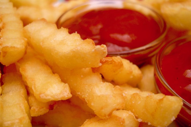 Troppo cibo spazzatura modifica il nostro appetito Troppo cibo spazzatura modifica il nostro appetito