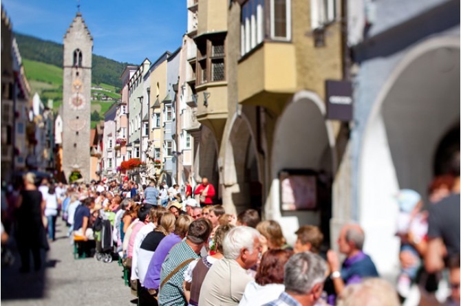 Il 14 settembre Vipiteno festeggia la cucina sudtirolese con la Sagra dei Canederli