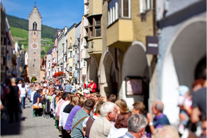 Il 14 settembre Vipiteno festeggia la cucina sudtirolese con la Sagra dei Canederli Il 14 settembre Vipiteno festeggia la cucina sudtirolese con la Sagra dei Canederli