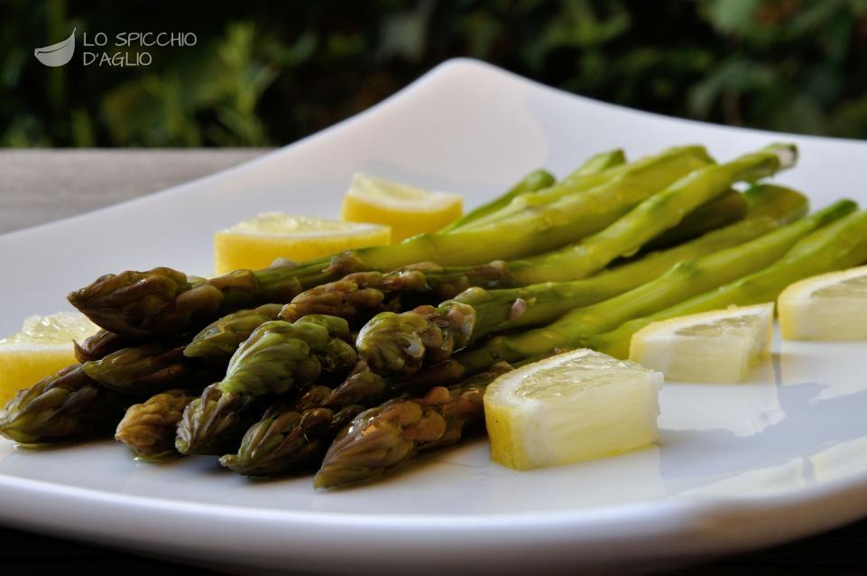 Asparagi al limone