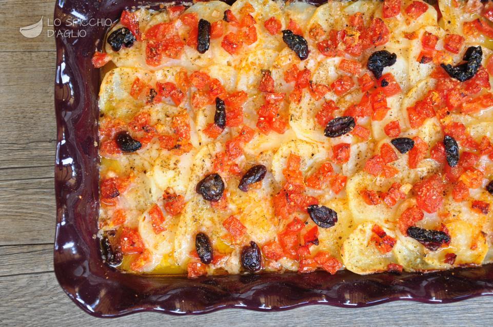 Ricetta Baccala Al Forno Con Patate E Olive Le Ricette Dello Spicchio D Aglio