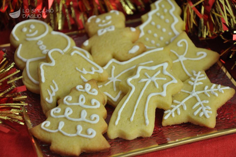 Dolci Di Natale Con Pasta Frolla.Ricetta Biscotti Di Natale Le Ricette Dello Spicchio D Aglio