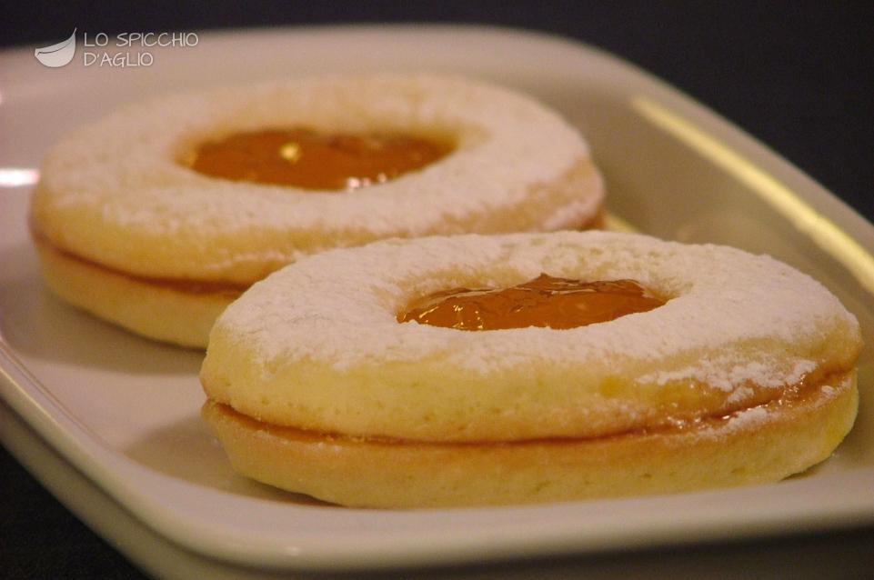 Biscotti di pasta frolla all'albicocca