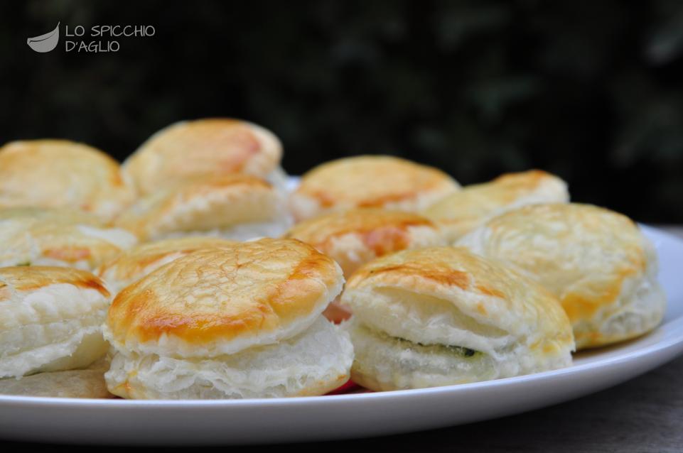 Bocconcini di pasta sfoglia agli spinaci