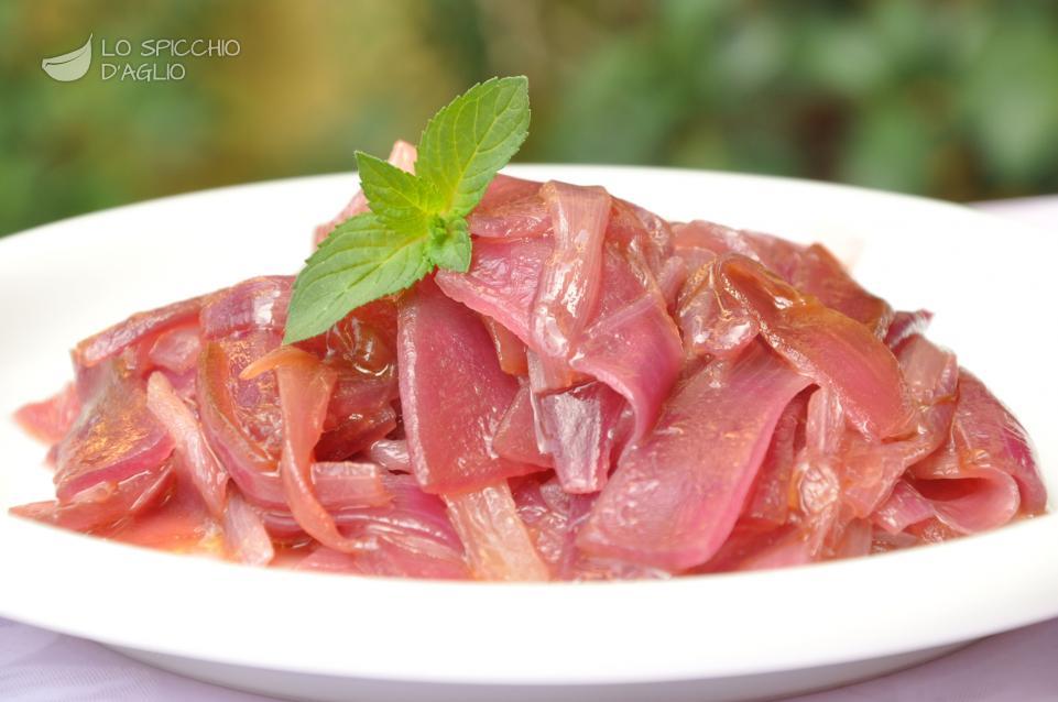 Cipolle rosse in agrodolce Cipolle rosse in agrodolce