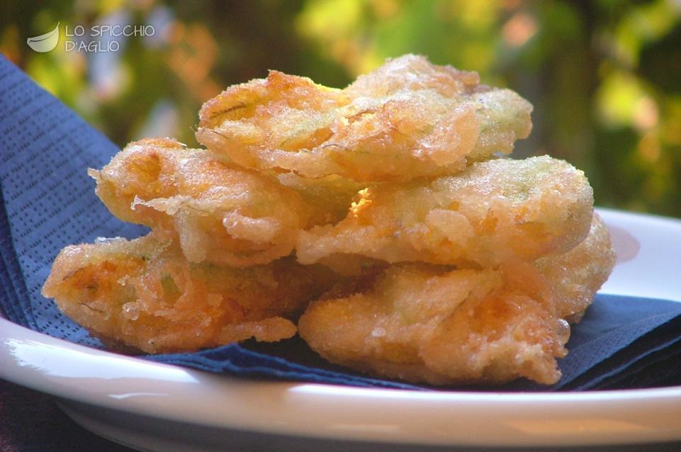 Fiori di zucca fritti Fiori di zucca fritti