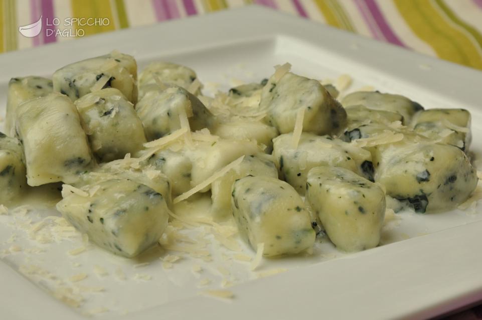 Gnocchetti al cavolo nero e Taleggio