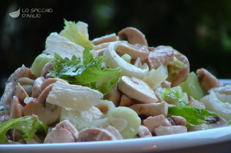 Insalatina di champignon e Parmigiano