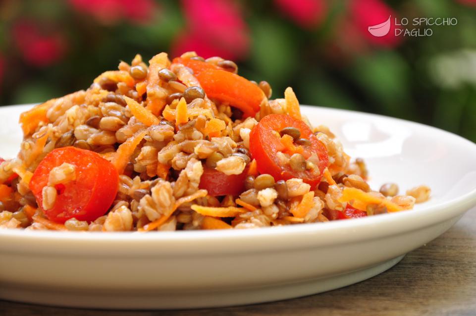 Insalata di farro e lenticchie Insalata di farro e lenticchie