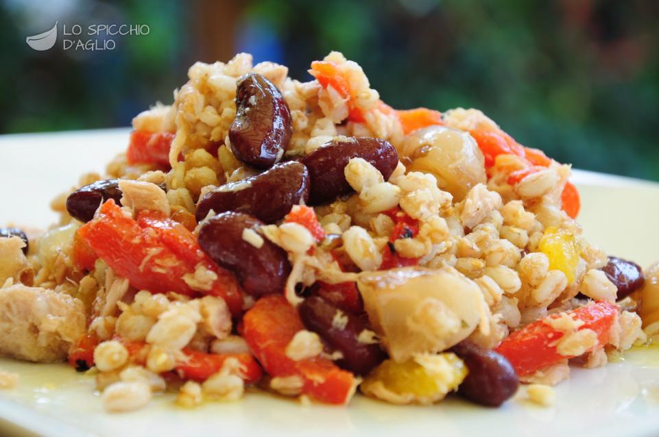 Insalata di farro e tonno ai peperoni