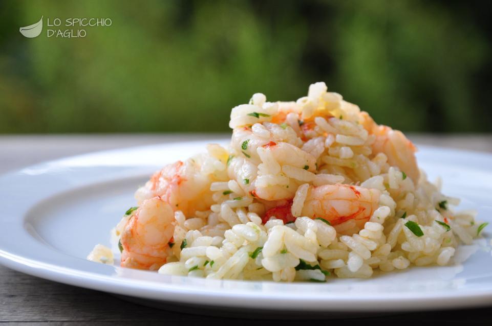 Insalata di riso gamberetti e prezzemolo Insalata di riso gamberetti e prezzemolo