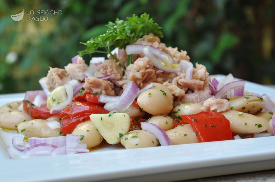 Insalata tonno, fagioli e peperoni Insalata tonno, fagioli e peperoni