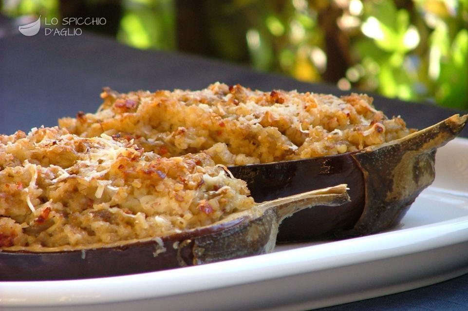 Melanzane ripiene al bulgur Melanzane ripiene al bulgur