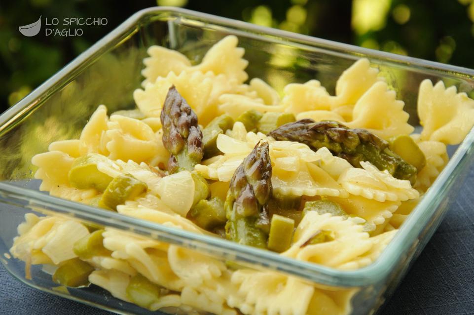 Pasta asparagi e cipolle