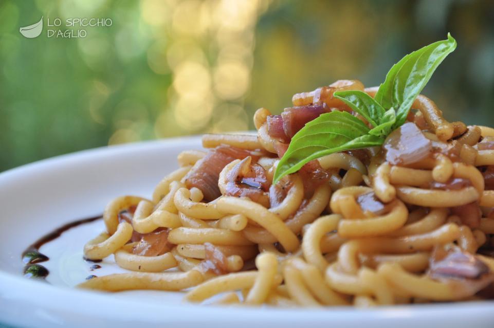 Pasta alle cipolle