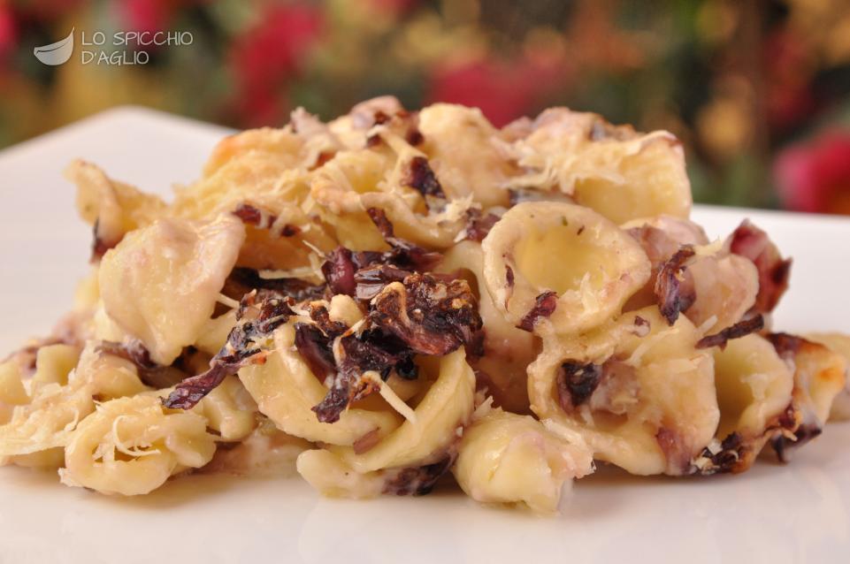 Pasta al forno stracchino e radicchio Pasta al forno stracchino e radicchio