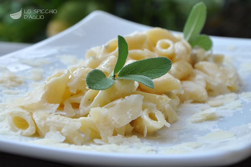 Pasta al gorgonzola Pasta al gorgonzola