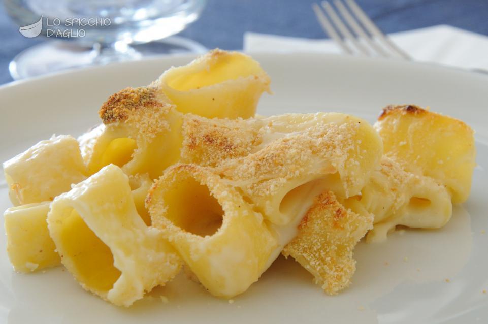 Pasta gratinata al pane Pasta gratinata al pane