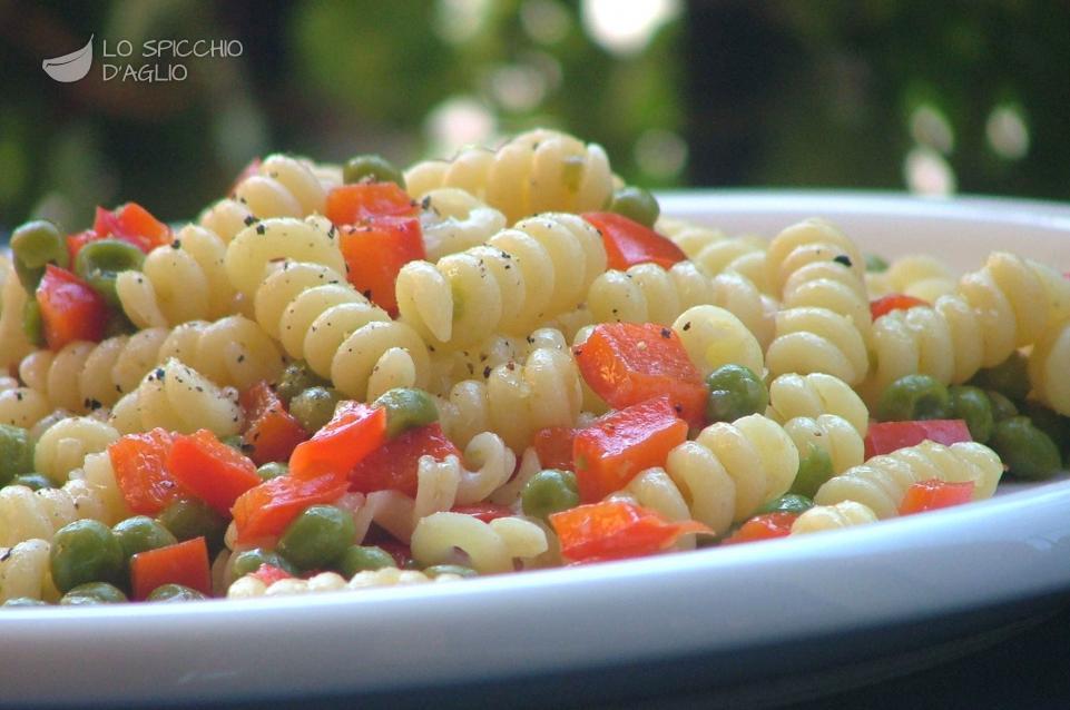 Pasta piselli e peperoni Pasta piselli e peperoni